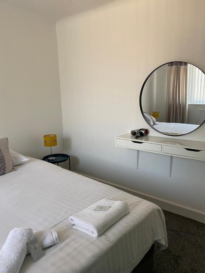 M&J Apartment Blackpool Bagian luar foto