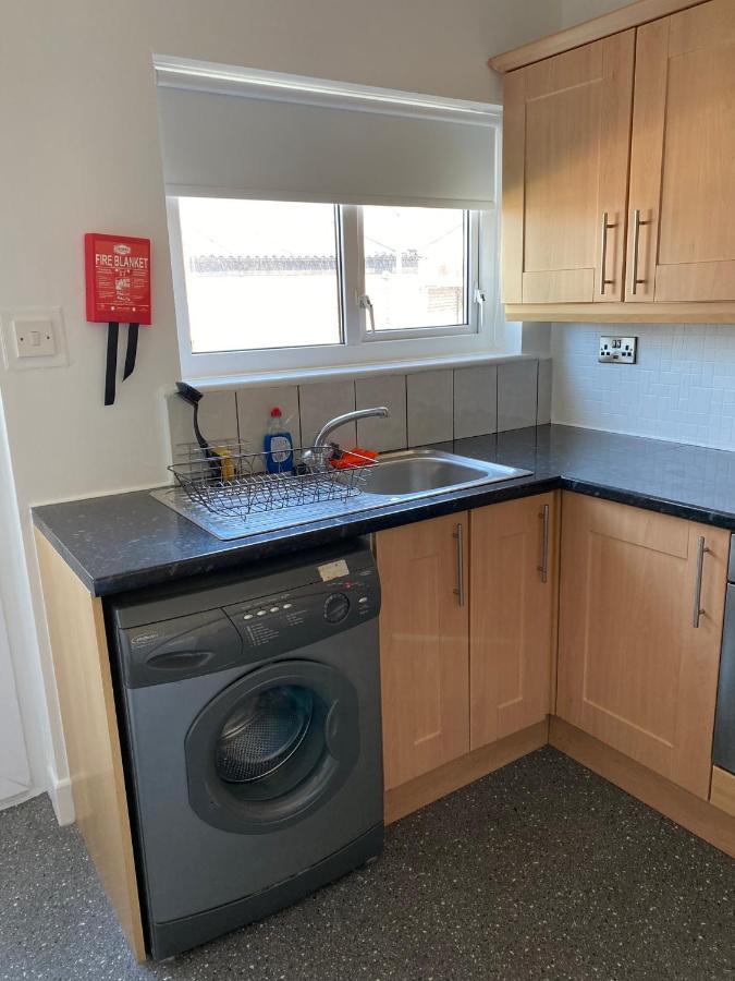 M&J Apartment Blackpool Bagian luar foto